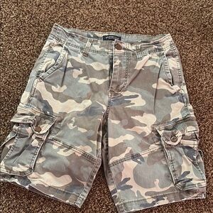 American Eagle Outfitters Camouflage Cargo Shorts